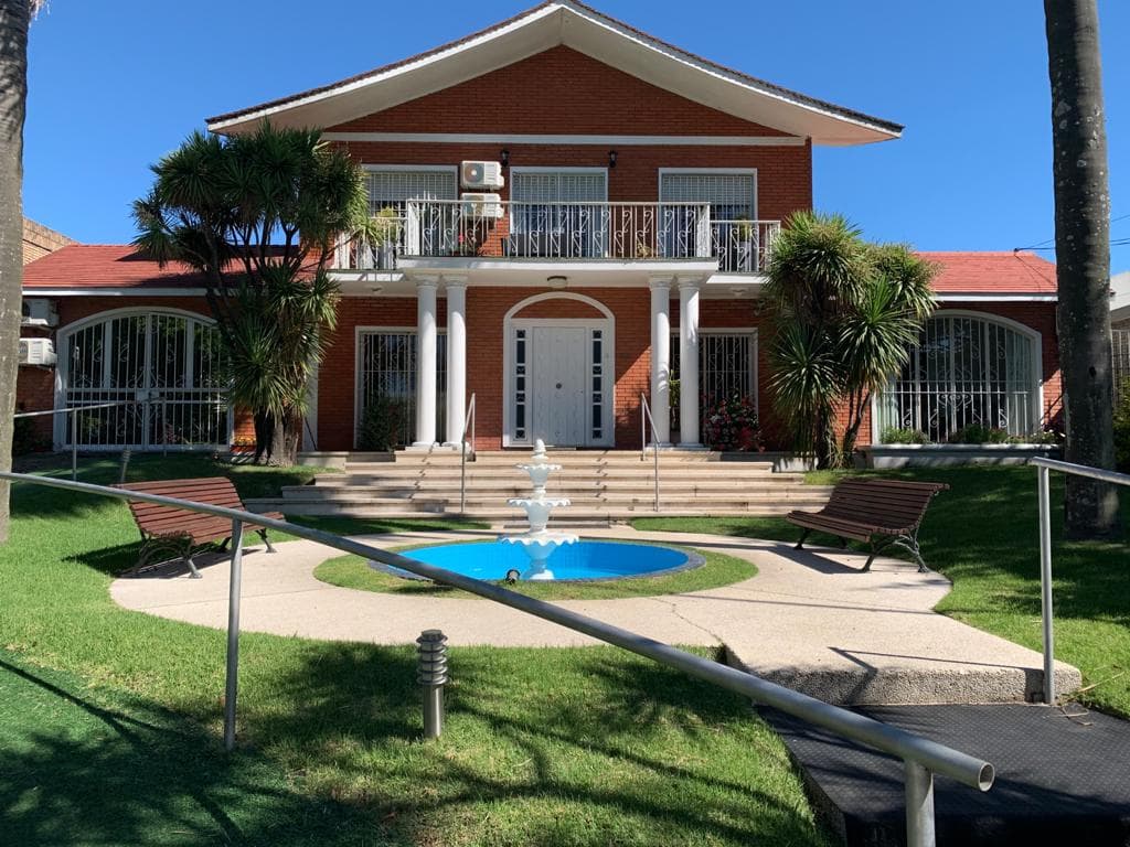 Residencial Les Jardins, residencia geriátrica en Carrasco, Montevideo